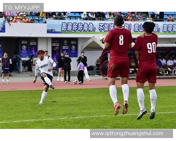 世界杯激战正酣强队角逐小组赛精彩纷呈各国球迷热情高涨期待冠军诞生