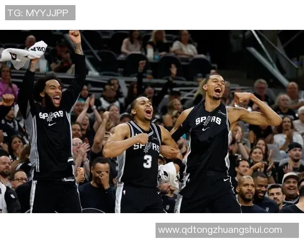 2014年NBA季后赛经典对决马刺与热火的巅峰之战回顾与分析